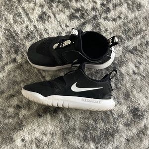 Toddler Nike shoes - great condition!!